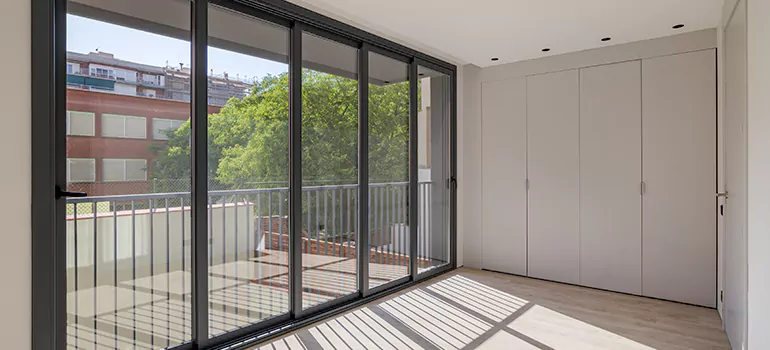 Aluminum Glazed Window Installation in Lauderhill, FL