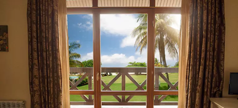 Residential Garden Window Enclosure Repair in Lauderhill, FL