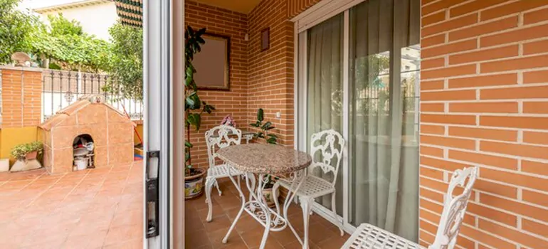 Adding Porch Enclosures To Your Home in Lauderhill, FL