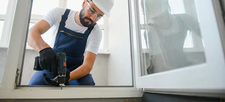 Replace Broken Window Pane in Lauderhill, FL