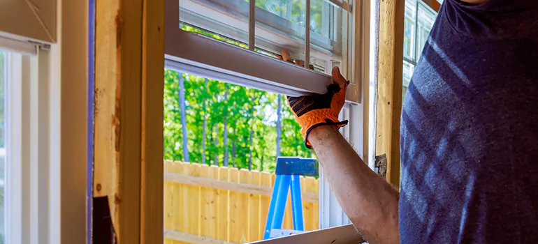 >Bay Window Curtain Rail Track in Lauderhill, FL