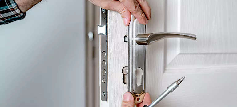 Front Door Knob Repair in Lauderhill, FL