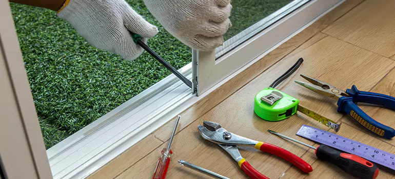 Window Hinge Repair in Lauderhill, FL